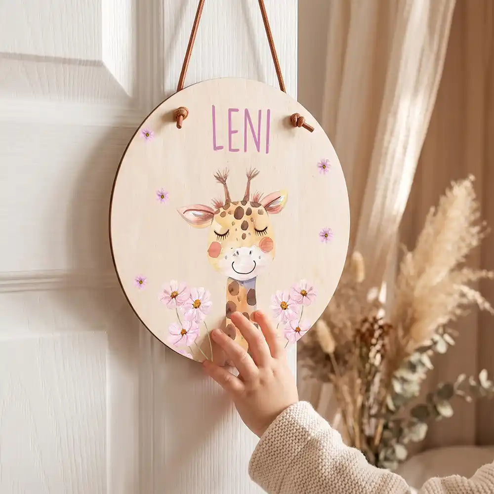 Türschild Kinderzimmer Giraffe, mit Namen an der Kinderzimmertür