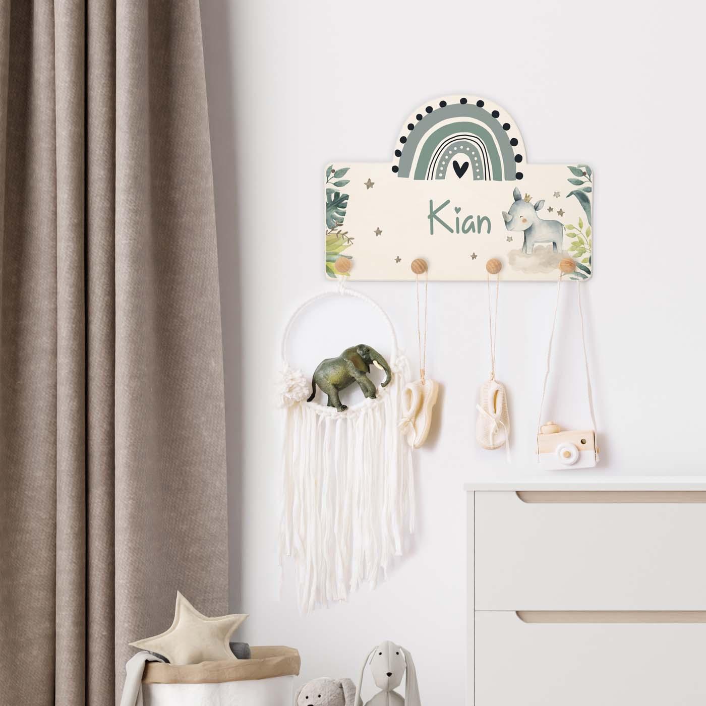 Handgefertigte Regenbogen-Garderobe aus Holz Nashorn