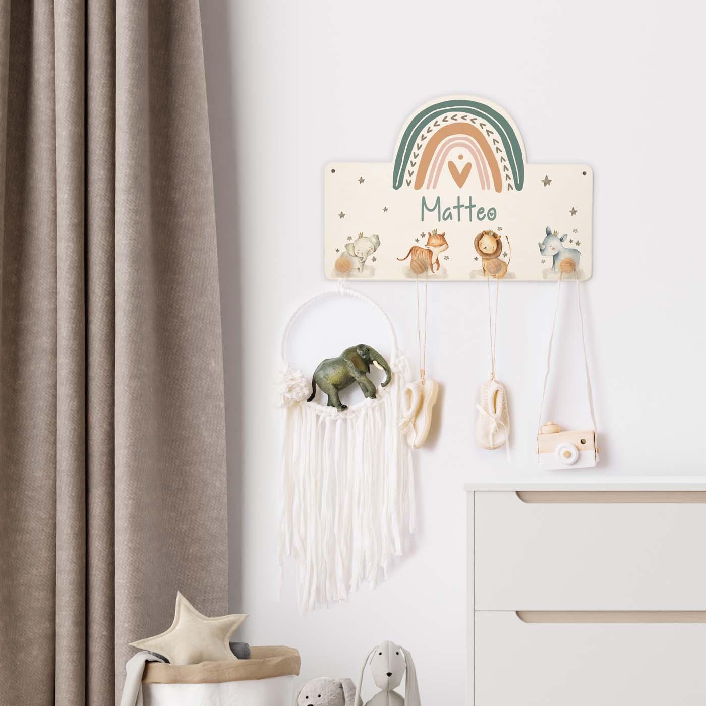 Handgefertigte Regenbogen-Garderobe aus Holz Tier Familie