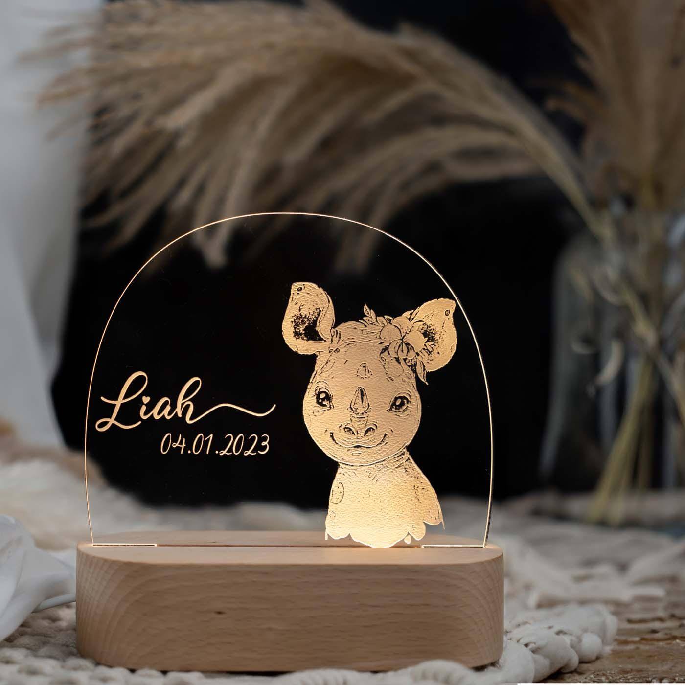 Personalisierte Nachtlampe für Kinder - Baby Nashorn - Name und Geburtsdatum