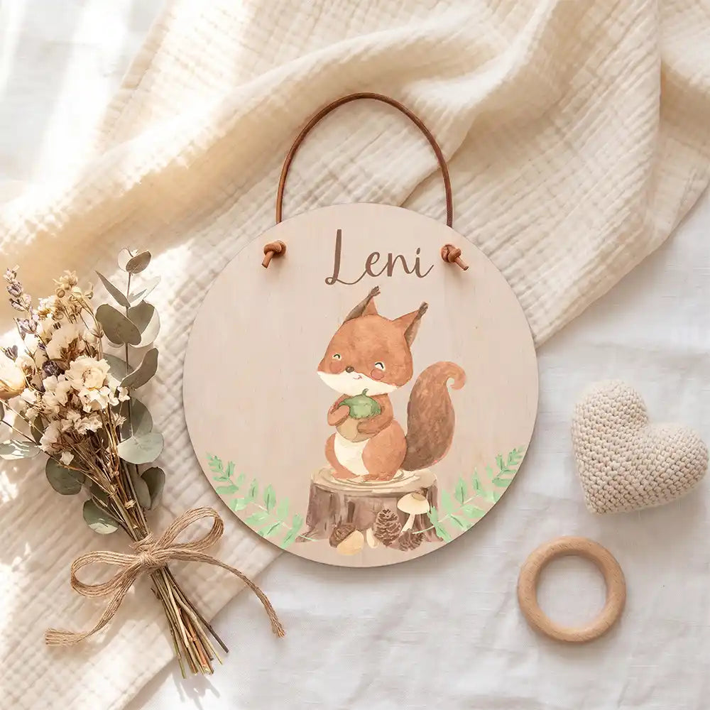 Türschild Kinderzimmer Eichhörnchen im Wald, zum Aufhängen an Tür, Wand oder Haken
