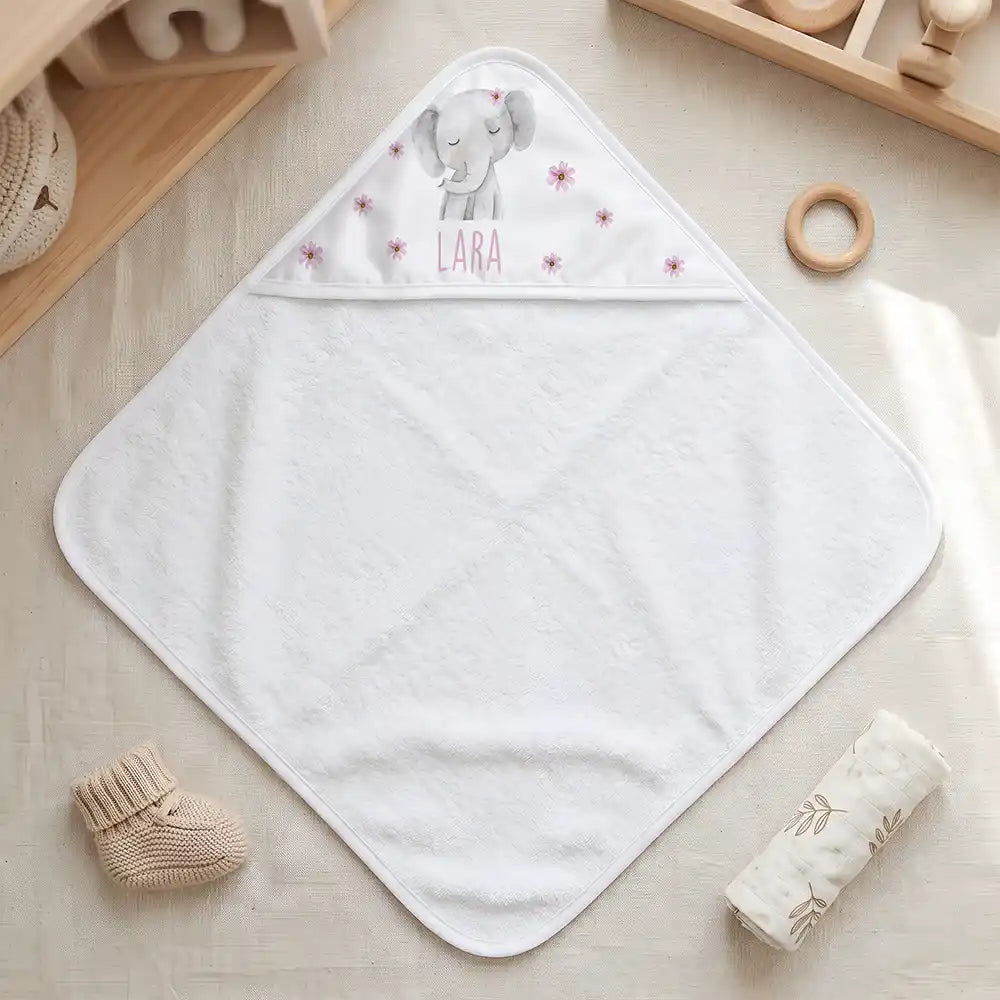 Personalisiertes Kapuzenhandtuch Baby Elefant BlĂŒten â Freisteller 80Ă80 cm Topdown