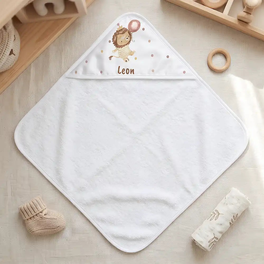Personalisiertes Kapuzenhandtuch Baby Löwe Geburtstag â Freisteller 80Ă80 cm Topdown