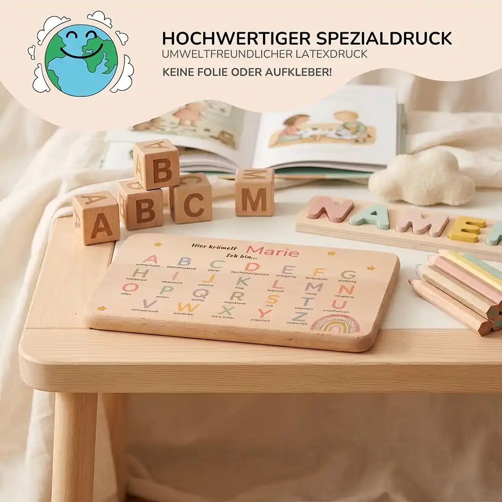 ABC Brettchen Kinder personalisiert Sterne & Regenbogen – Lifestyle Schreibtisch mit Würfeln