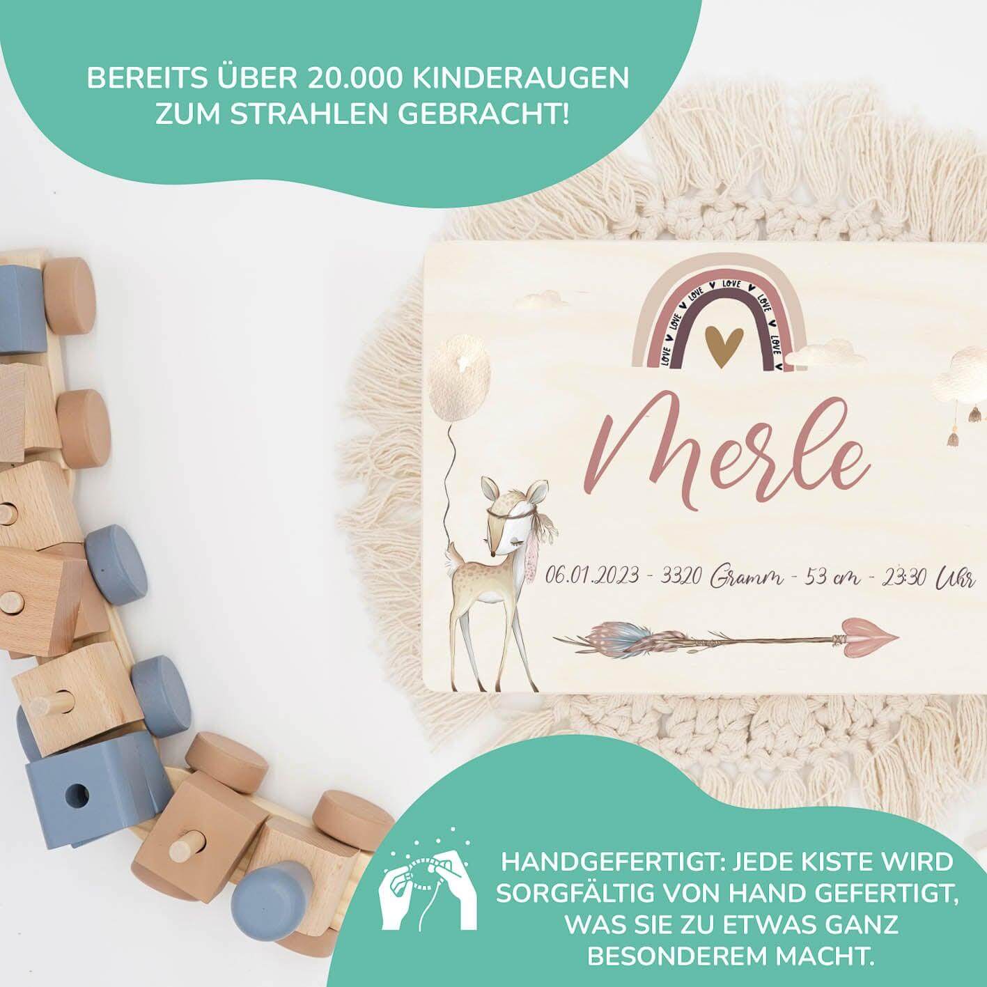 Personalisierte Erinnerungskiste Reh Regenbogen Boho