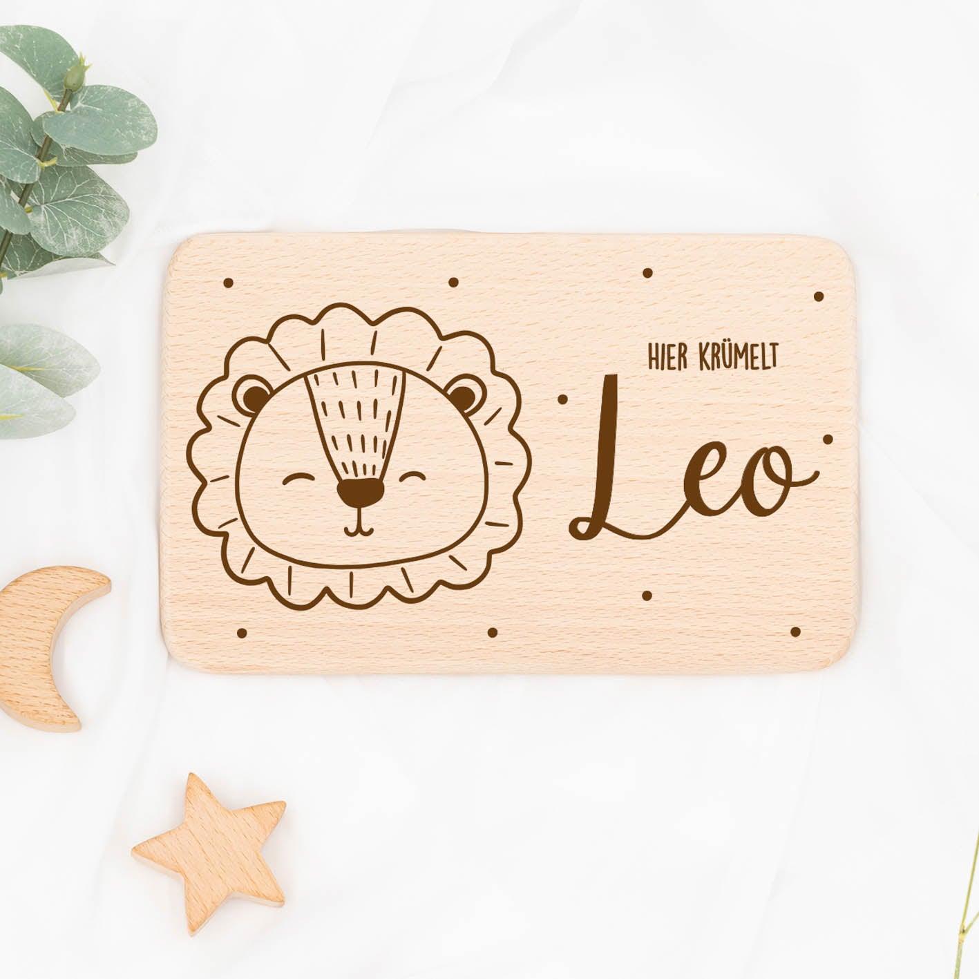 personalized breakfast board with lion design