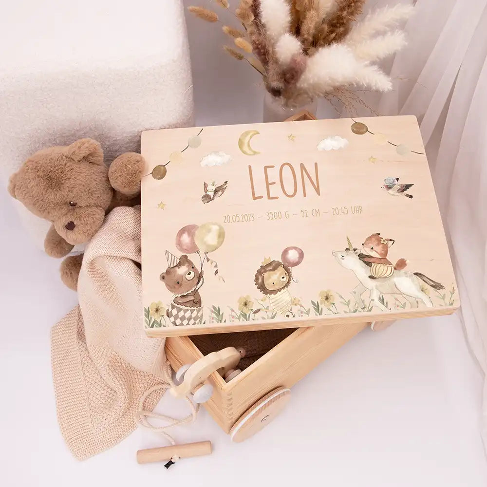 Spielzeugkiste mit Rädern personalisiert - Bezaubernde Waldtiere