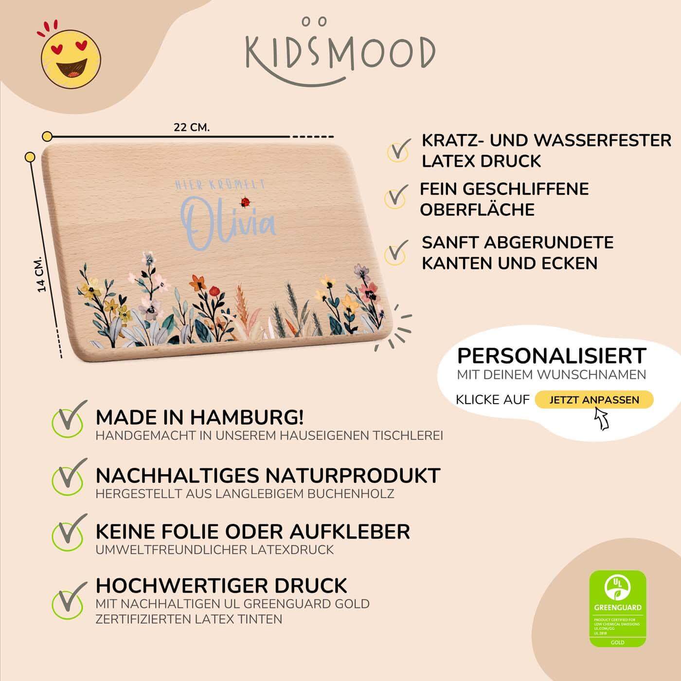 detailansicht der gravur auf dem frühstücksbrettchen mit blumen