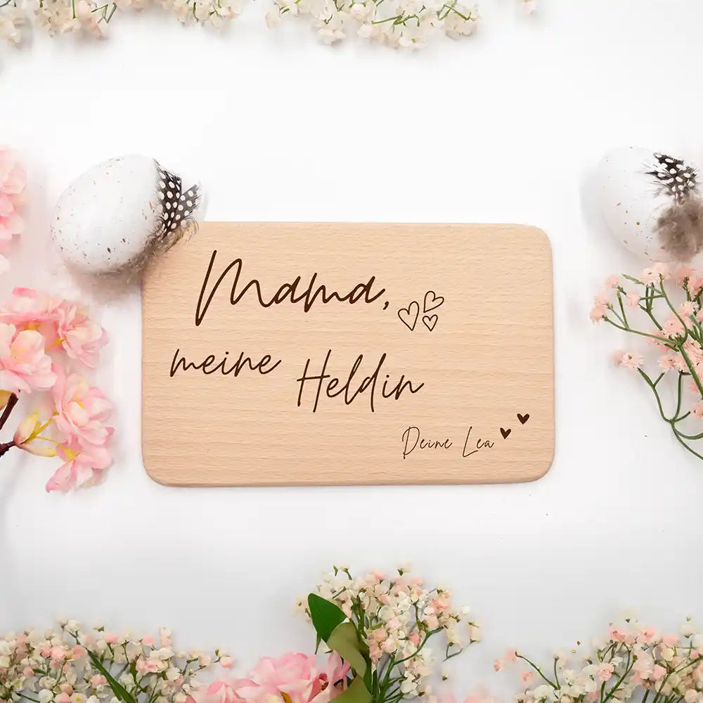 Frühstücksbrettchen Holz Mama meine Heldin aus Holz mit Gravur - Geschenk Muttertag