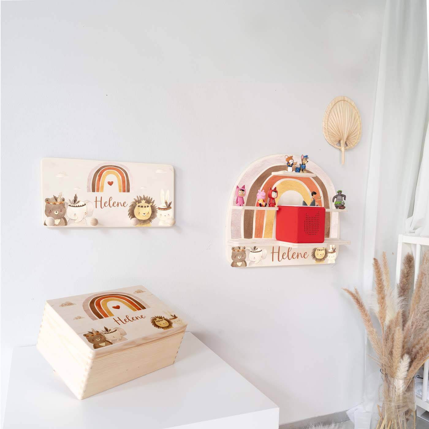 personalisiertes boho-bundle mit handgefertigtem tonieboxregal