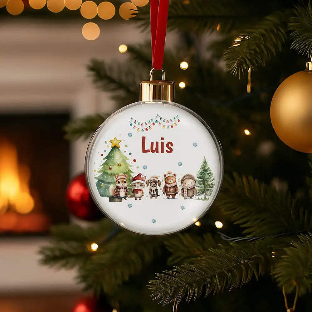 Weihnachtskugel personalisiert mit Namen - Zarte Waldfreunde mit Winterzauber