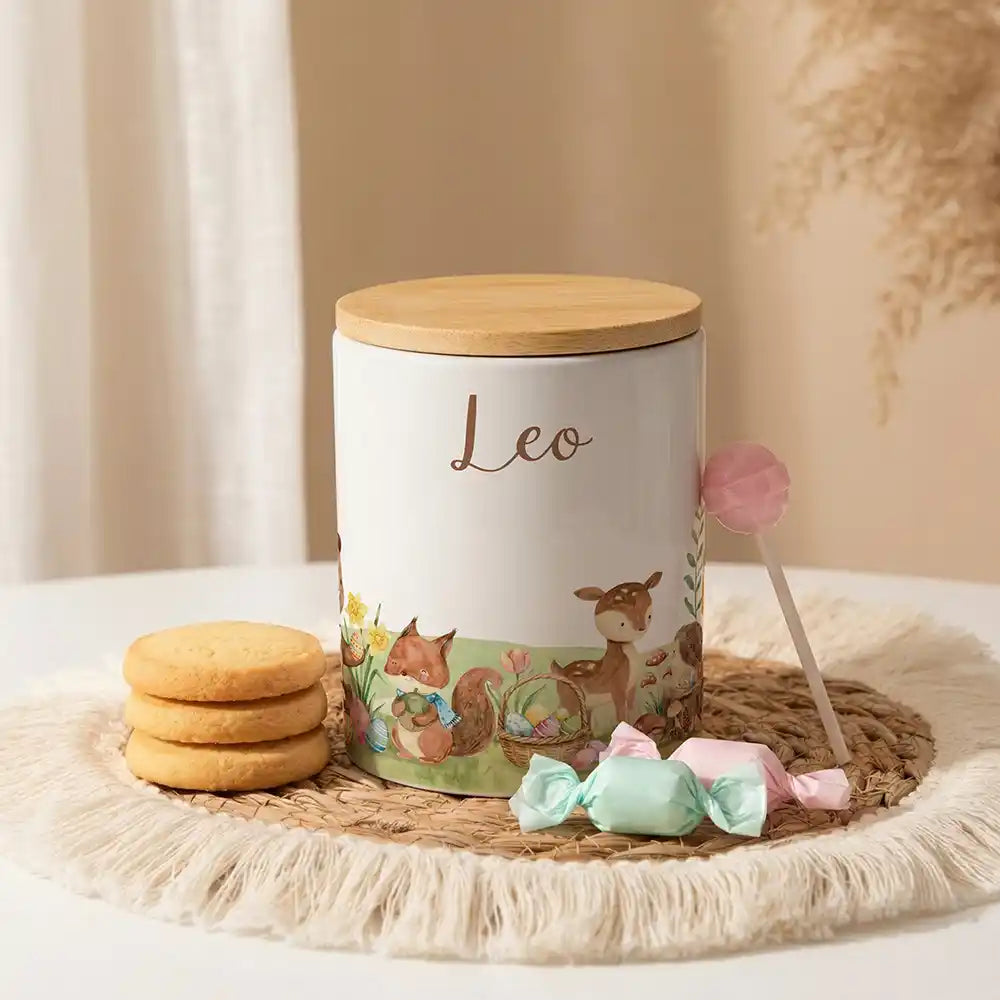 Personalisierte Keksdose Ostern Frühlingswiese aus Keramik mit Bambusdeckel - Wunschname - Kidsmood.de