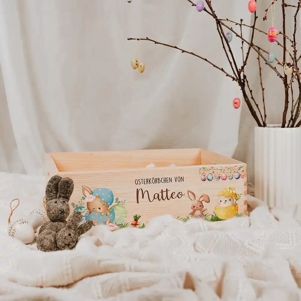 Osterkiste Holz personalisiert -Süße Küken schlüpfen