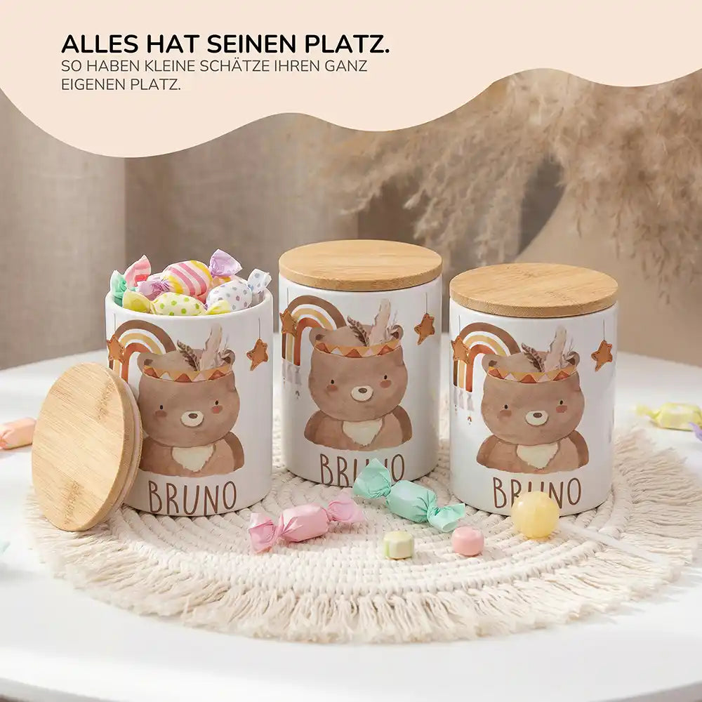 Lifestyle: Personalisierte Keksdose Boho-BĂ€r im Kinderzimmer
