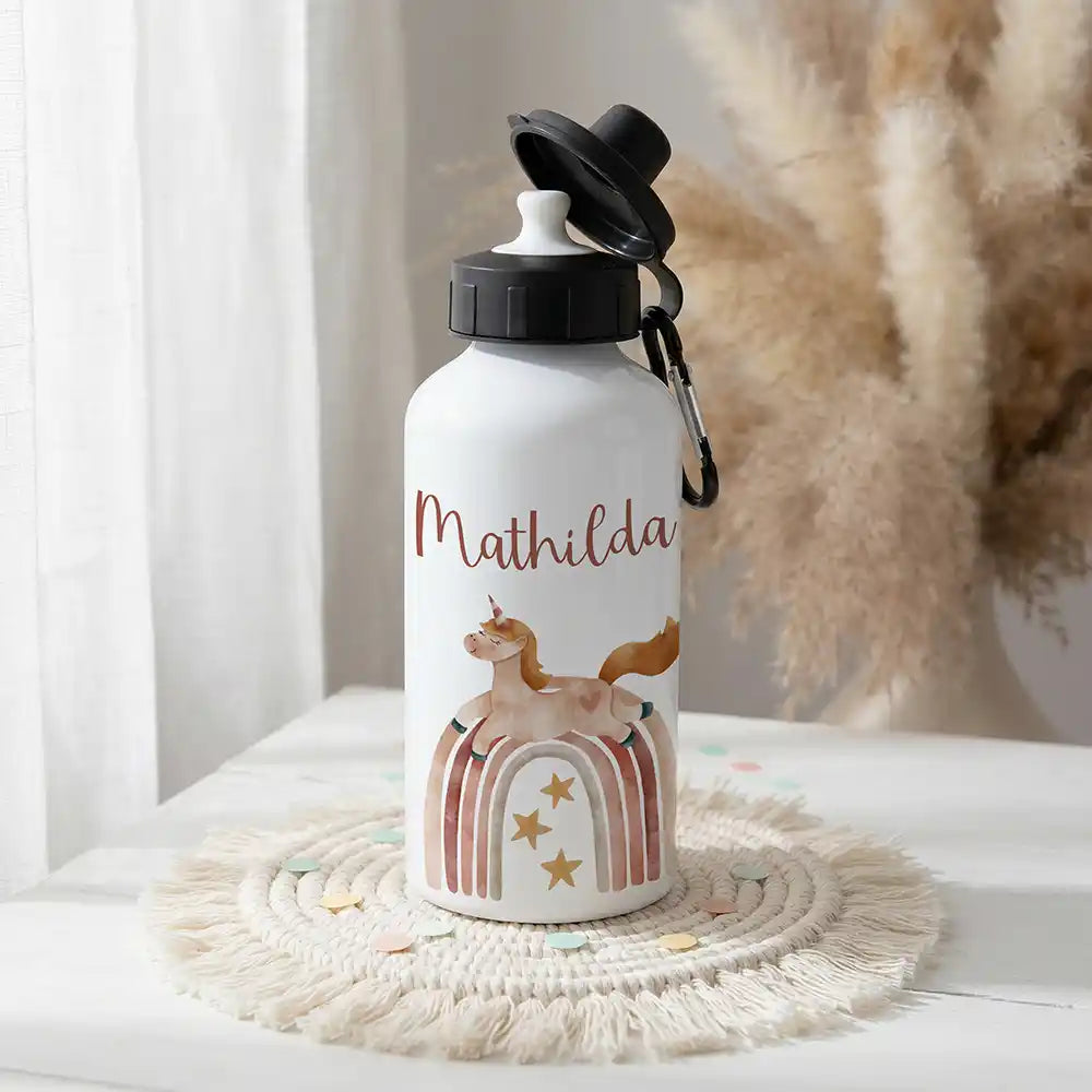 Personalisierte Trinkflasche Kinder Einhorn Boho-Regenbogen – zwei Verschlüsse personalisiert mit Namen