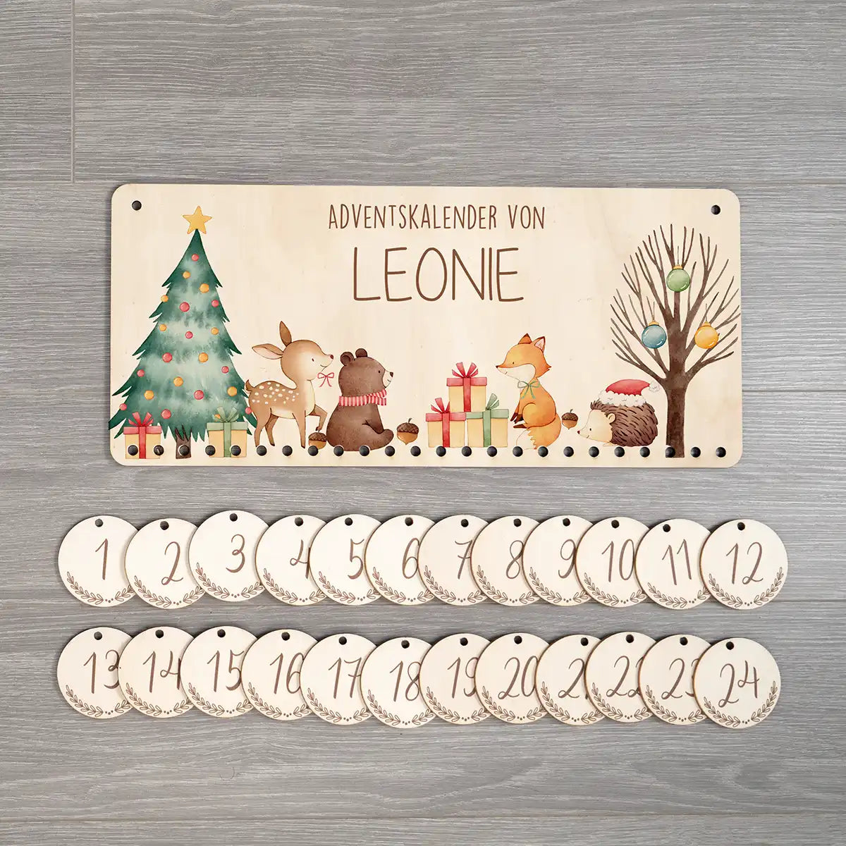 Personalisierbarer Adventskalender farbig - Waldfreunde
