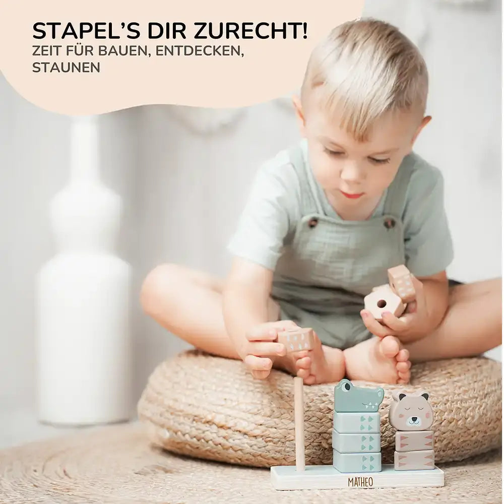 Holzstapelturm personalisiert mit Namen