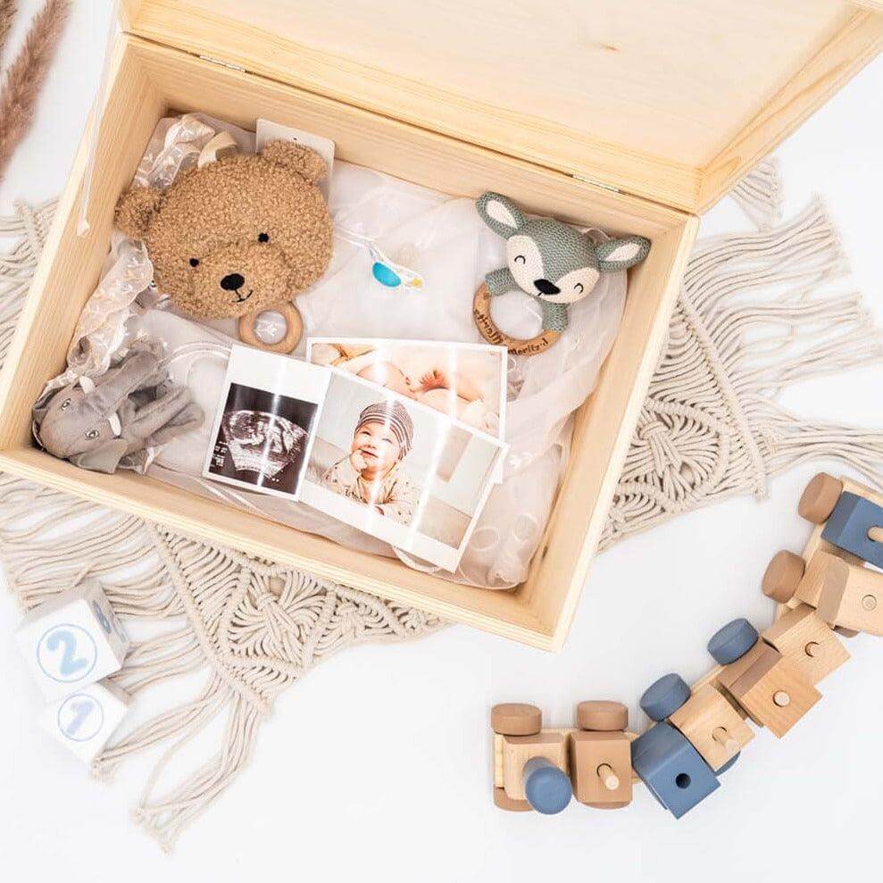 memory box with regenbogen design and personalized name