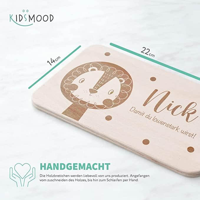 Personalisiertes Frühstücksbrettchen Löwe Guckt
