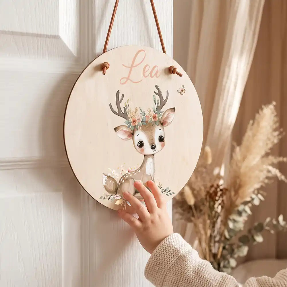 Türschild Kinderzimmer Rehkitz mit Blumenkrone, mit Namen an der Kinderzimmertür