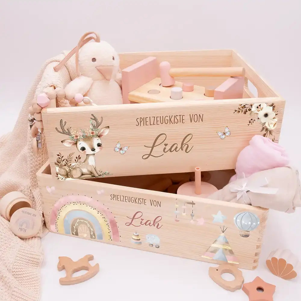 Spielzeugkiste personalisiert mit Namen - Baby Reh