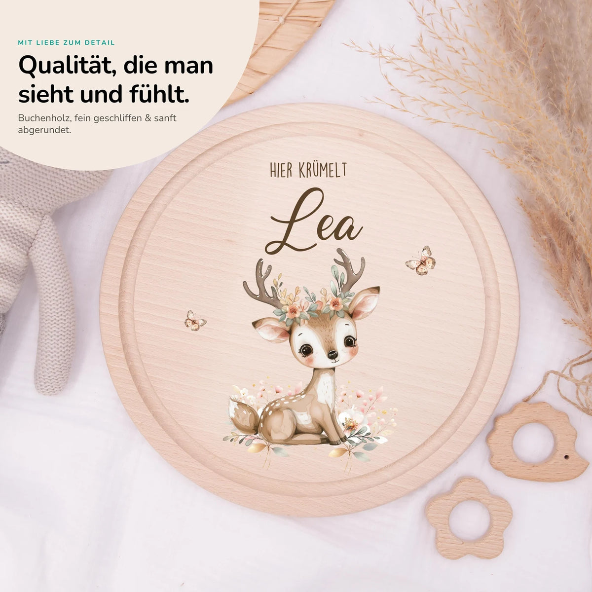 Rundes personalisiertes Frühstücksbrettchen Reh im Wald mit Namen für Kinder