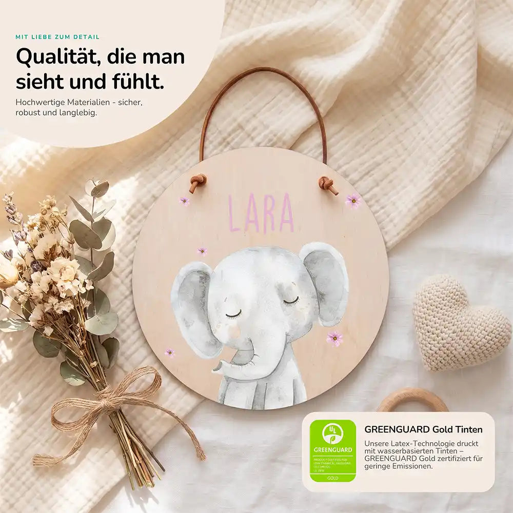 Türschild Kinderzimmer Elefant mit Blüten, Detailansicht von Holz und Farbdruck