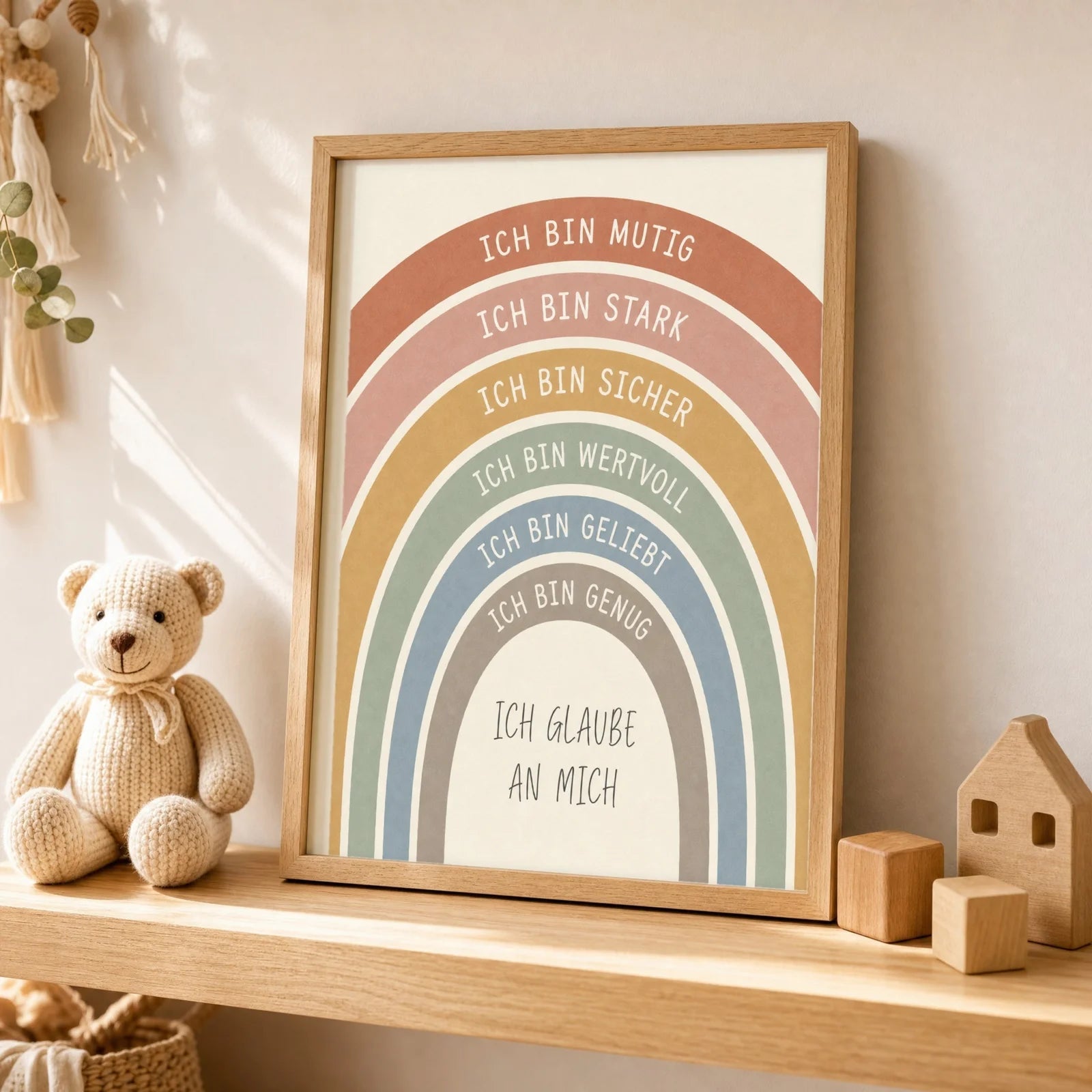 Affirmationsposter Kinderzimmer Regenbogen Creme, als Wandbild über der Spielecke