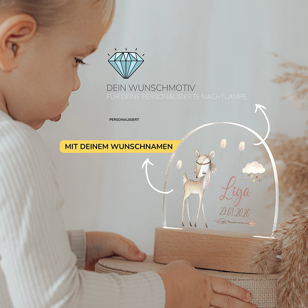 Kleinkind mit Nachtlicht Reh mit Wunschnamen – Babygeschenk personalisiert
