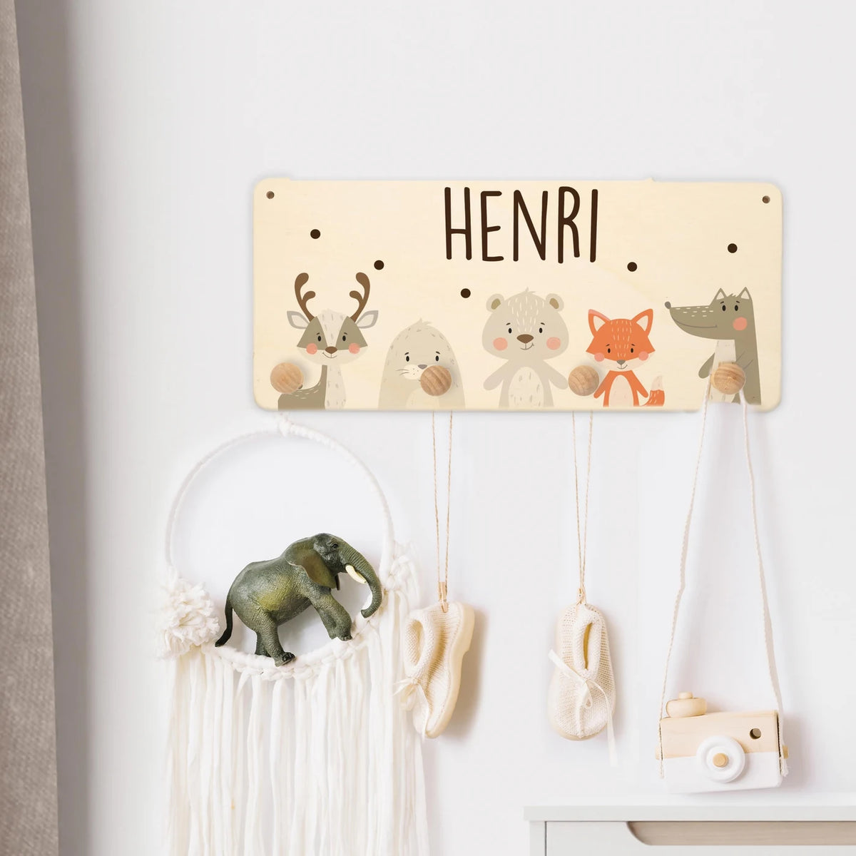 Kindergarderobe Holz personalisiert - Wintertiere