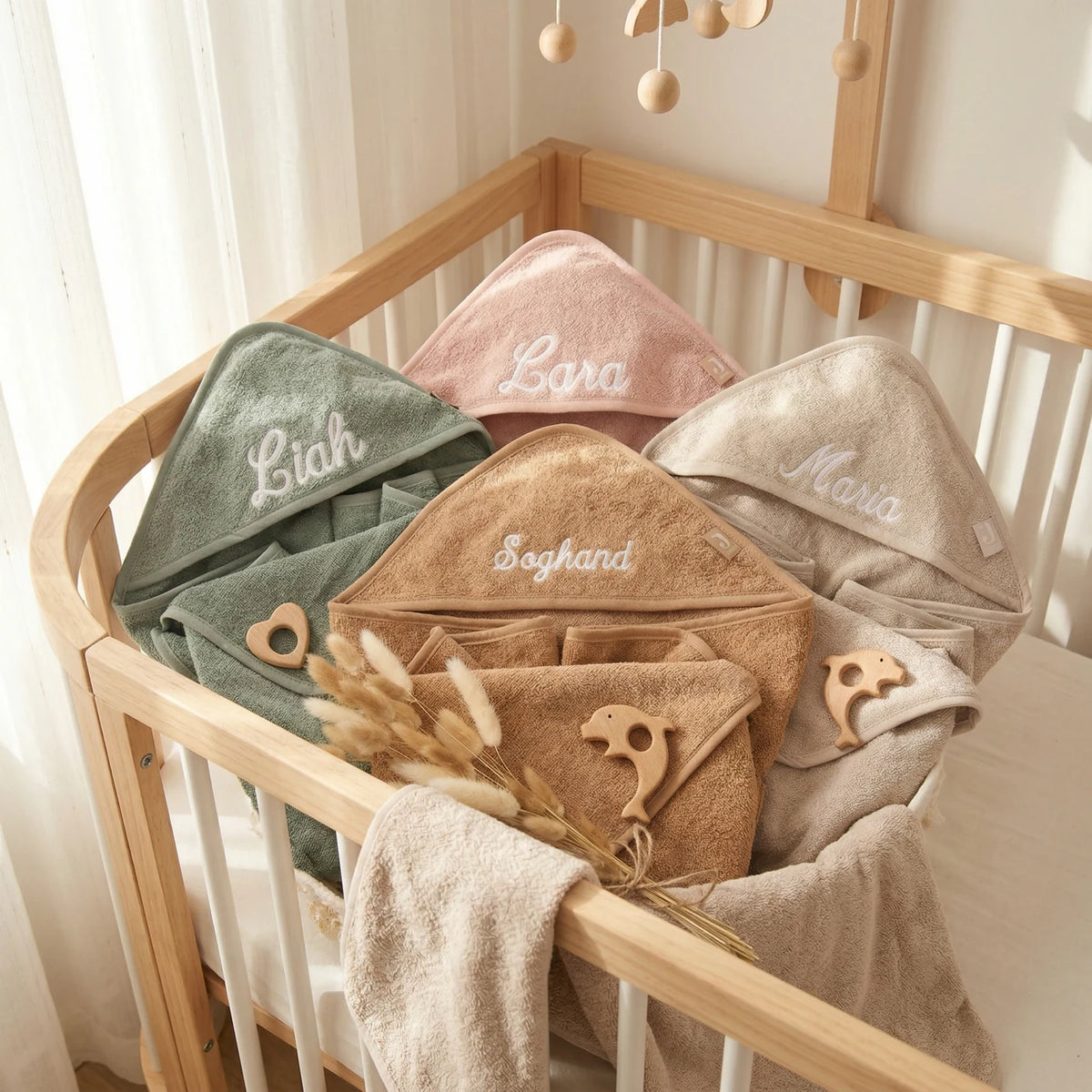 Kapuzenhandtuch Baby personalisiert – Nougat
