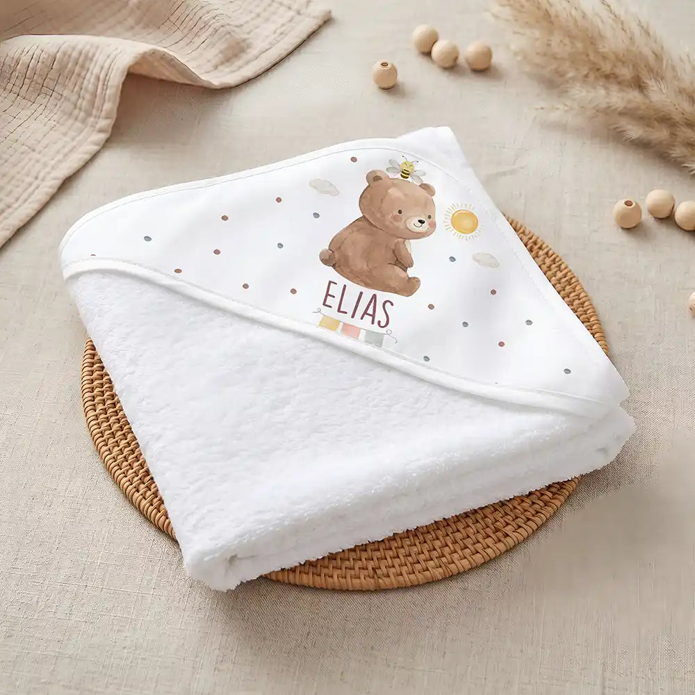 Kidsmood Familienbetrieb Hamburg – Personalisiertes Kapuzenhandtuch Baby Bär Sonne