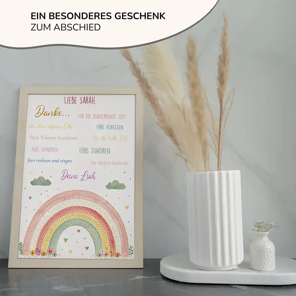 nahaufnahme des personalisierten herz motivs auf geschenk