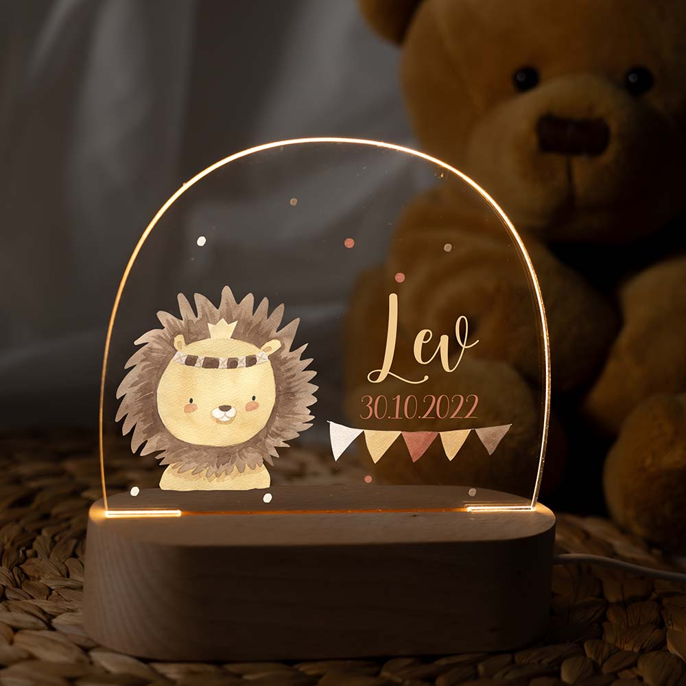 Personalisierte Nachtlampe für Kinder - Baby-Löwe mit Punkten und Girlande im Boho-Stil - Name und Geburtsdatum