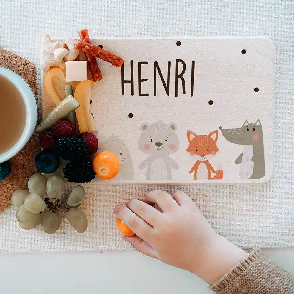 Personalisiertes Frühstücksbrettchen Winter Animals