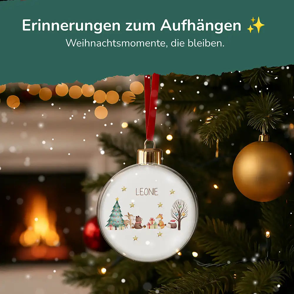 Weihnachtskugel personalisiert mit Namen - Flauschige Freunde im Schneewald
