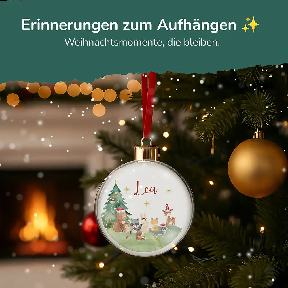 Weihnachtskugel personalisiert mit Namen - Niedliche Waldtiere mit Weihnachtsmütze