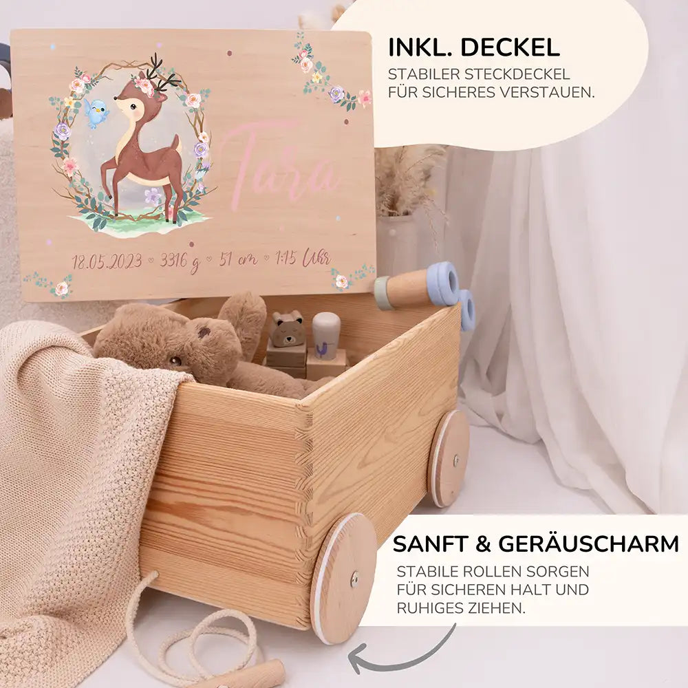 Spielzeugkiste mit Rädern personalisiert - Reh Gravur