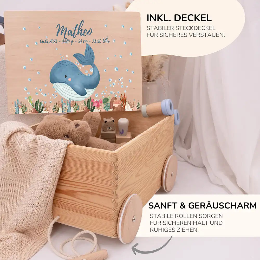 Spielzeugkiste mit Rädern personalisiert - Niedlicher Wal