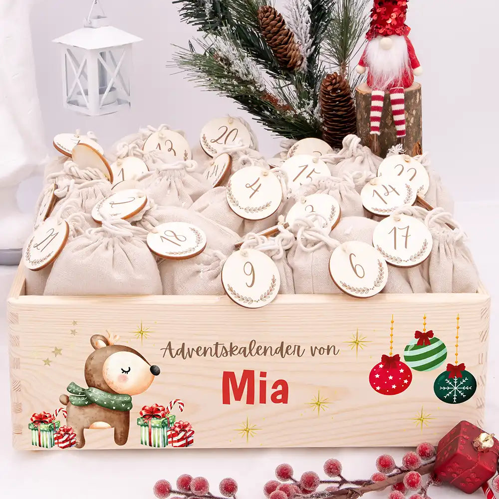 Personalisierte Adventskiste zum Befüllen - Reh mit Geschenken